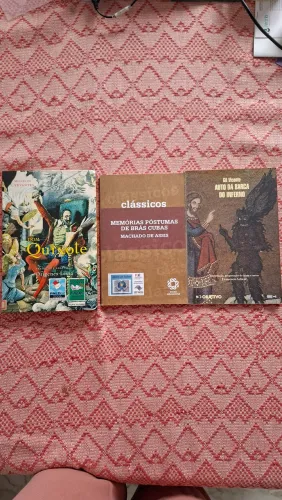 3 livros: D. QUIXOTE. MEMÓRIAS PÓSTUMAS DE BRÁS CUBAS. AUTO DA BARCA DO INFERNO.