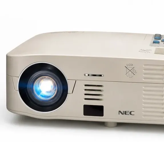 PROJETOR NEC LCD XGA - ÓTIMA QUALIDADE DE IMAGEM