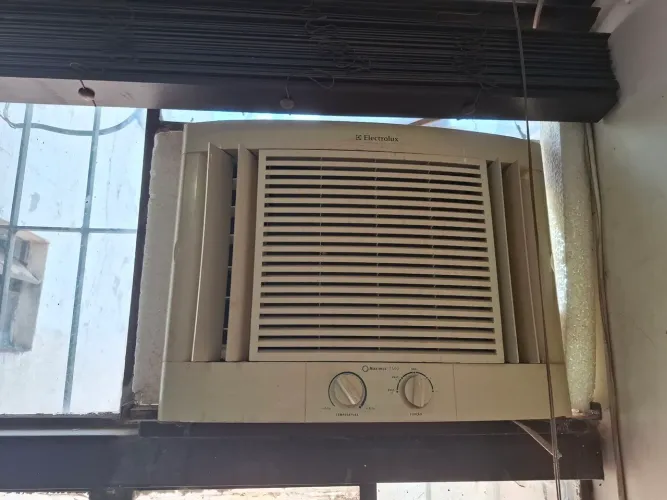 Ar condicionado 127v ELETROLUX 7500 BTus