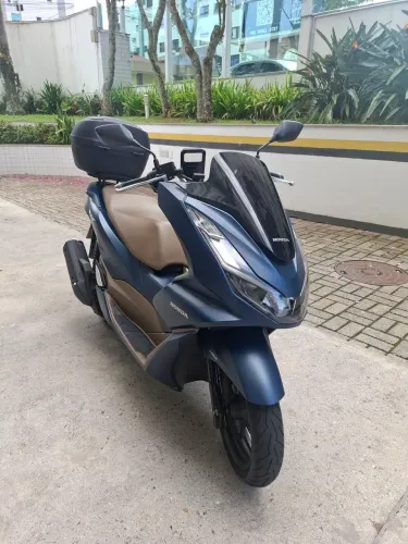 Vendo PCX DLX em excelente estado