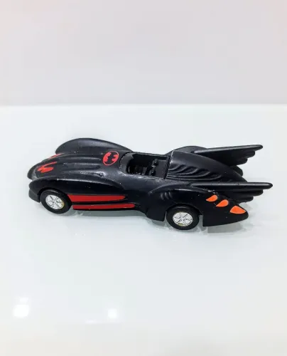 Batmóvel miniatura