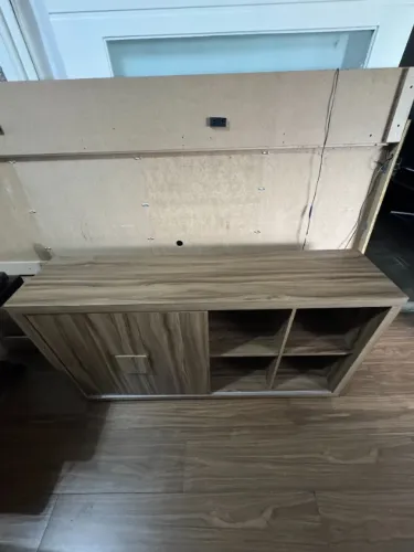 Rack / Balcão para Sala com Porta de Correr Amadeirado