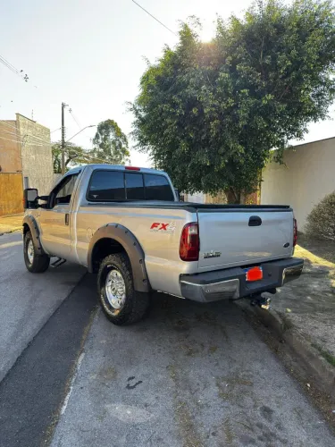 Ford F-250 XLT 4.2 TB Diesel 2005