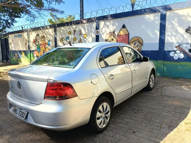 Volkswagen Voyage 1.0/1.0 City MI Total Flex 8V 4P 2010