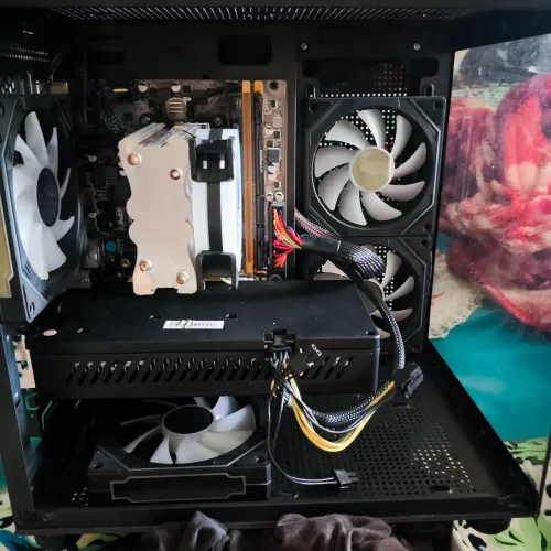 Pc gamer semi novo