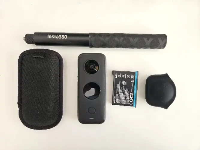 Insta 360 X2