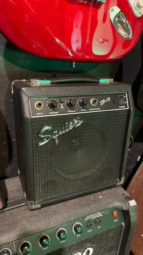 Amplificador pequeno pra estudar treinar guitarra