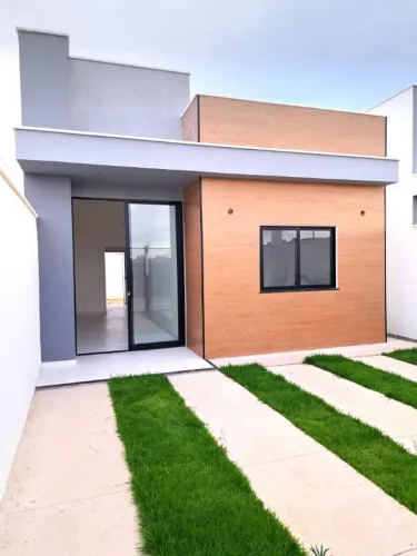 Casa gigantesca -No Sim -Financia casa de 2/4