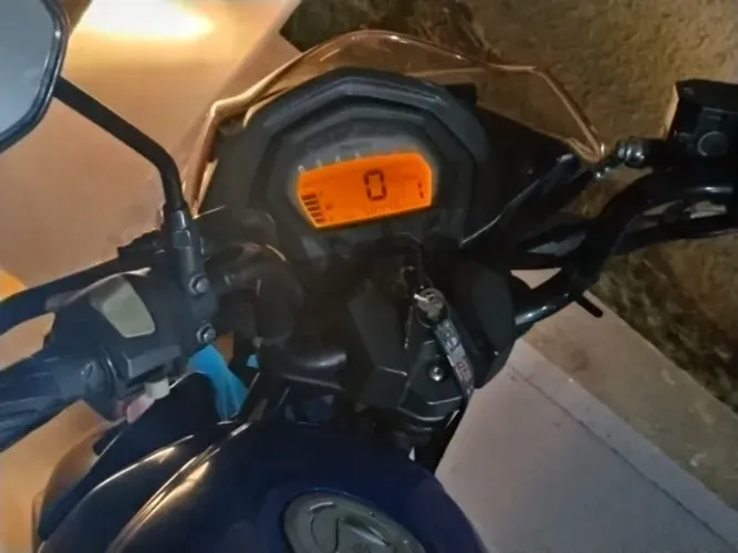 Motocicleta suzuki DK 150 CC muito econômica 