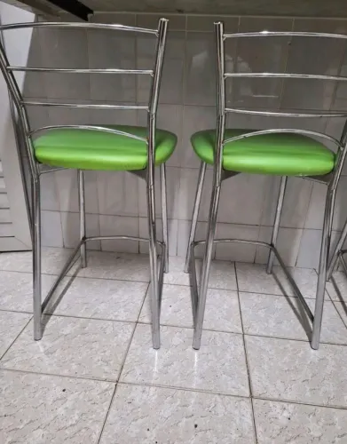 Cadeira milano verde ( preco por unidade)