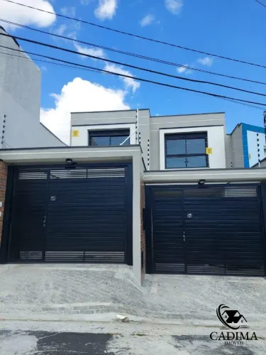 Sobrado com 03 quartos na Penha!