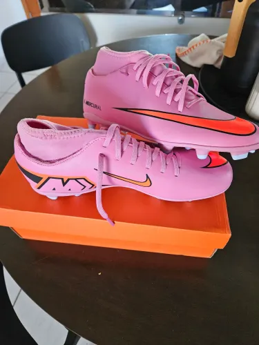 Chuteira NIKE CAMPO MERCURIAL SUPERFLY TAM 40/41