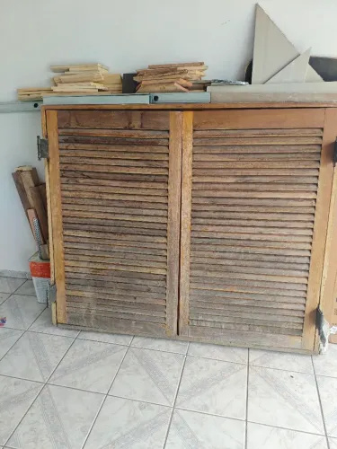 Janela de madeira 1,4x1,2 completa