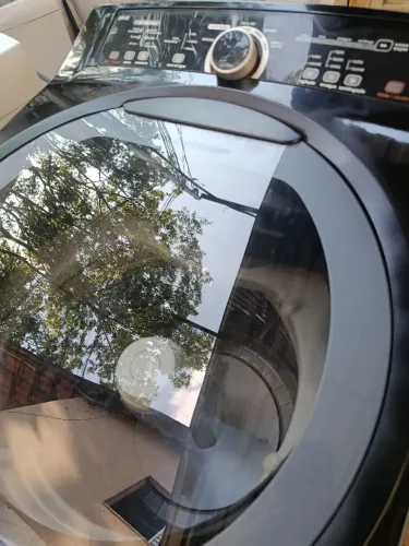 Linda máquina de lavar Brastemp. Perfeita com garantia e entrega grátis