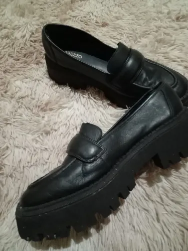 Sapatos usados