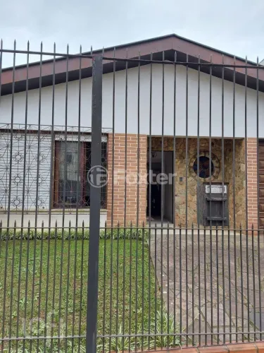 Casa à venda em Vila Ipiranga com 170 m², 4 quartos, 1 suíte, 5 vagas