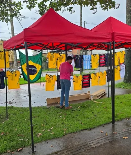 Tenda Sanfonada articulada 2×2 metros.