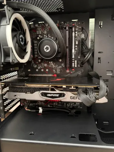 Setup Desktop Completo (i9, RTX 2080 Ti, Monitor 144Hz, Kit Razer)