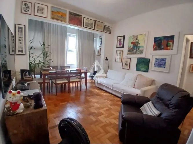 Lagoa! Apartamento, sala, 2 quartos, dependências completas, 68m²