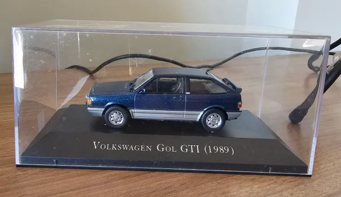 Miniatura Gol GTI 1/43