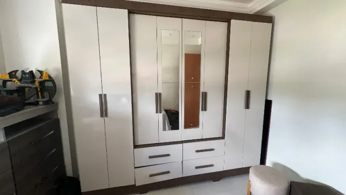 Guarda roupa solteiro