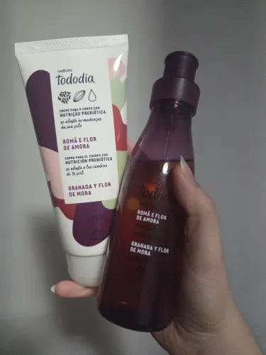 Kit hidratação e body splash Romã e flor de amora