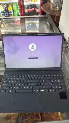 Notebook Positivo Vision C4128B-15 Celeron N4500 15,6? - Semi Novo