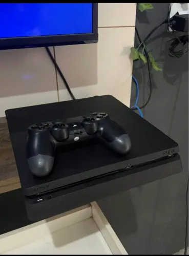 Ps4 slim novo