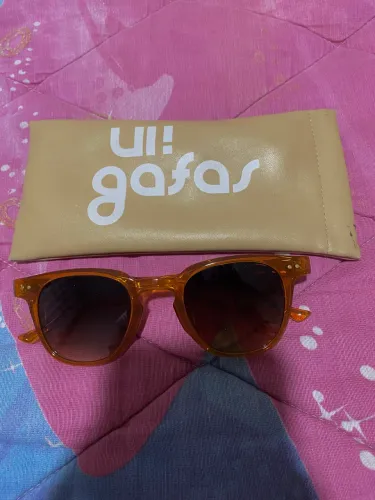 vendo óculos ui! gafas