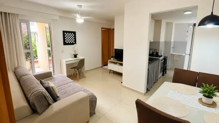 Apartamento Mobiliado, 2/4 Térreo C/ Giardino, Metragem Maior de 106 m² no Mirantes Caminh