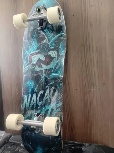 Skate simulador de surf, novo, no plastico.