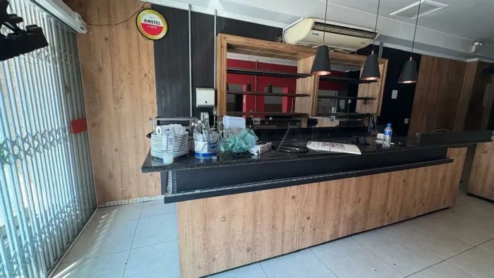 Loja comercial para locação, 2 banheiros, 180m ² no Cambuci sem vaga de garagem