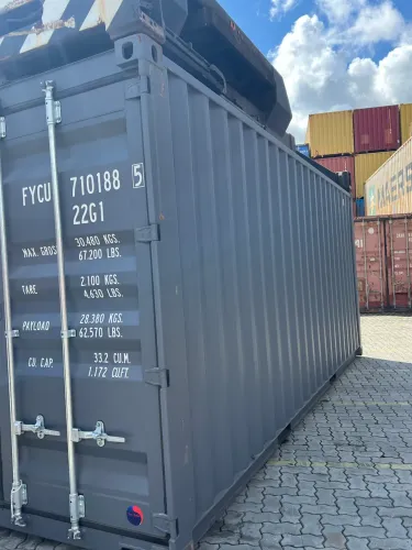Container NOVO ano 2025/2026, direto de fábrica, 6 metros