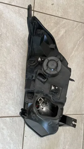 FAROL TRAILBLAZER / S10