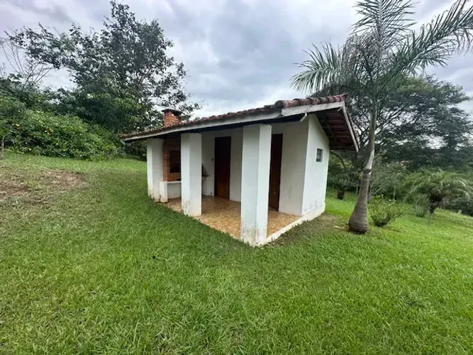 Chácara com 2 dormitórios - Floresta Escura II - São Pedro/SP