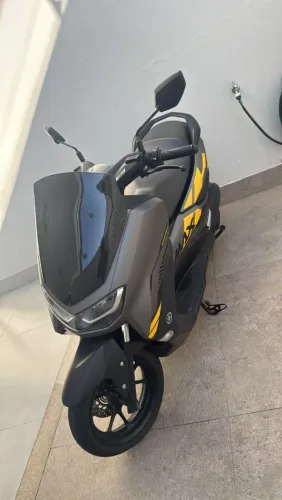 VENDO NMAX 160 SE