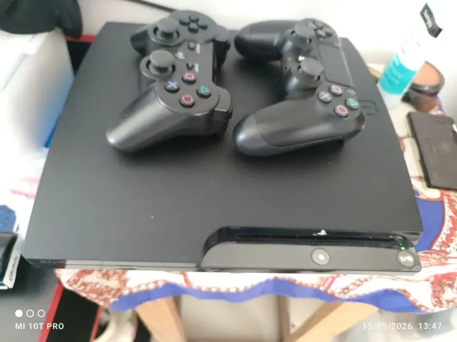 Ps3 slim desbloqueado Leia a descrição!