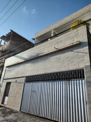 Casa ampla(SAO 2KSA)com garagem e 3 quartos, quintal no fundo, espaço no lado, varanda amp