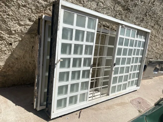 Janela Quadriculada 2m