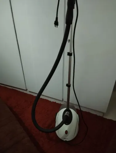Ferro de passar a vapor
