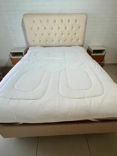 FAMÍLIA ESTÁ VENDENDO TUDO DA CASA !! CAMA,COLCHÃO,PILLOW TOP,CABECEIRA,DOIS CRIADOS MUDOS