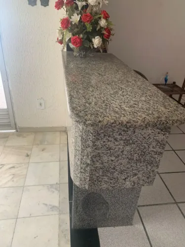 Balcão todo de Granito