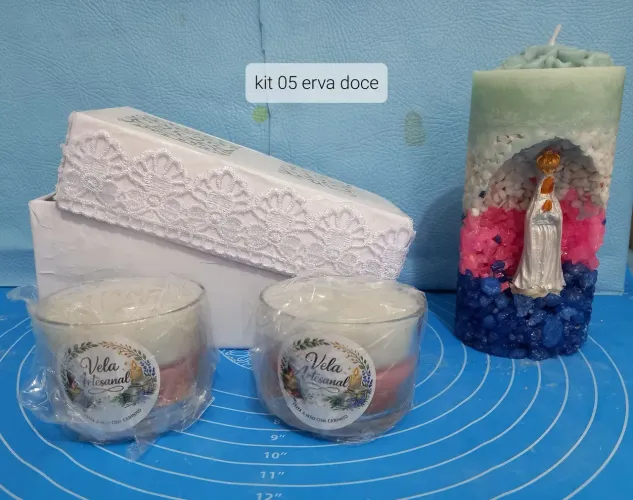 Kit 01 vela oratório + 02 potes de vidro de velas aromáticas ver essência nas fotos