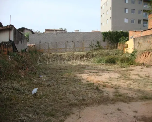 Terreno à venda em Campinas, Ponte Preta, com 675 m²