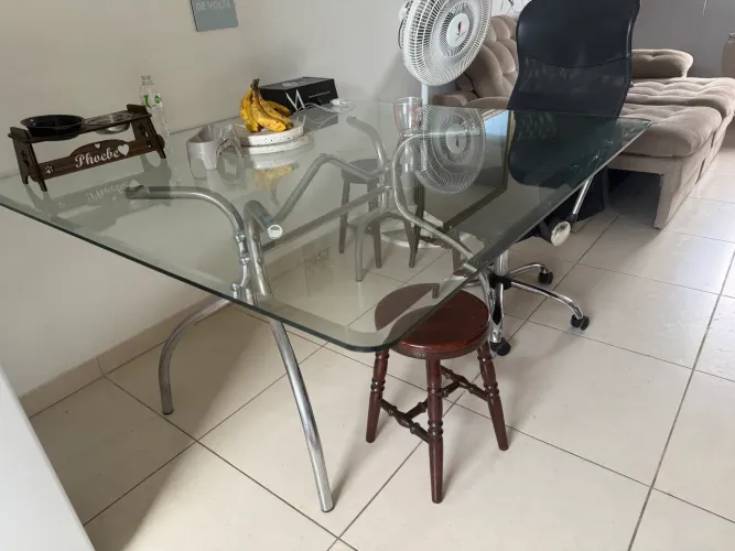 Mesa de jantar de vidro