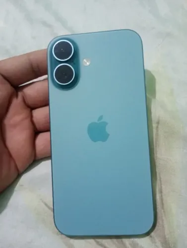 iPhone 16