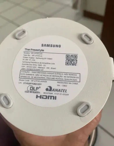 Samsung The Freestyle - Projetor Portátil Smart TV