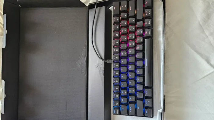 Teclado Mecânico Motospeed CK61 (Switch Blue)