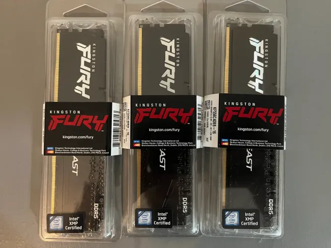 Memoria Ram DDR5 Kingston FURY Beast, ( 3x 16GB ), 5600MHz, Black