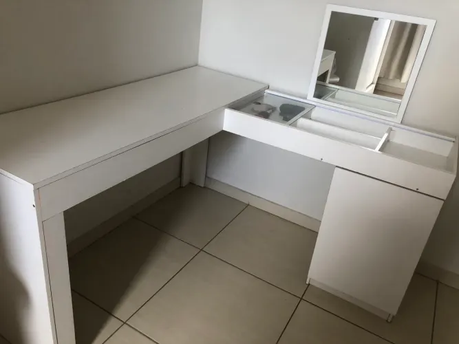 Escrivaninha Penteadeira de Canto